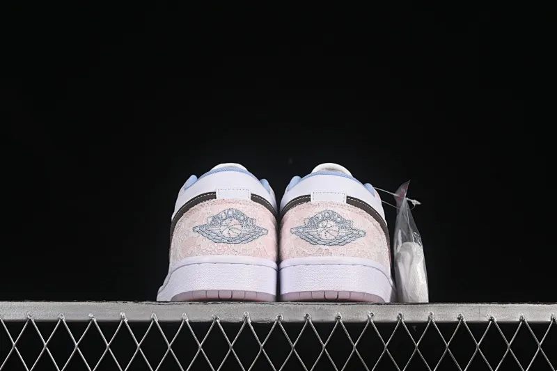 All categories Air Jordan Jordan series basketball shoes Air Jordan 1 Low Air Jordan 1 Low AJ1 Joe 1 carved powder low-top cultural casual sneakers IB8859-101